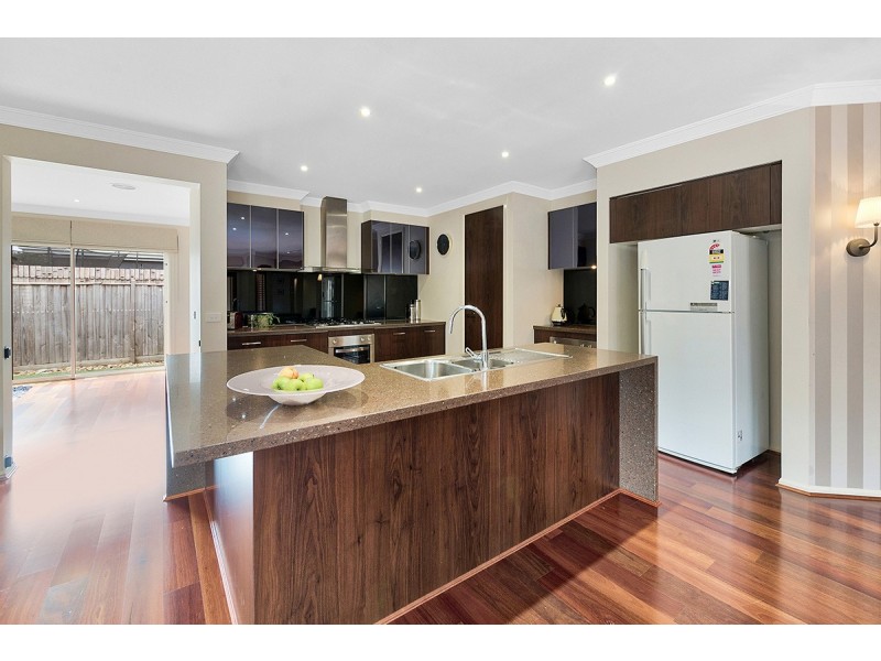 14 Gregson Grove, Lyndhurst VIC 3975