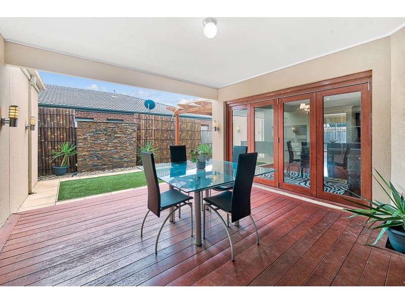 14 Gregson Grove, Lyndhurst VIC 3975