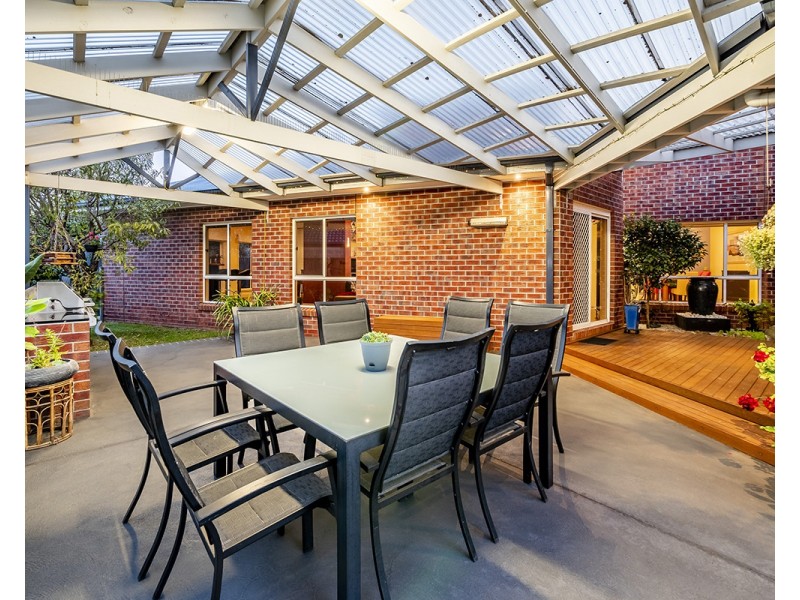 5 Bramble Close, Lyndhurst VIC 3975