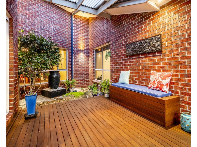 5 Bramble Close, Lyndhurst VIC 3975