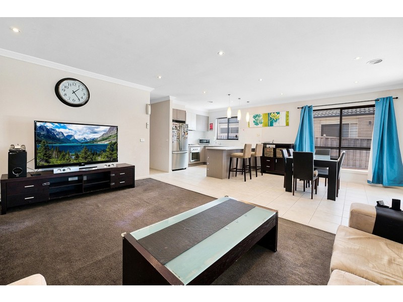 8 Watergum Avenue, Lyndhurst VIC 3975