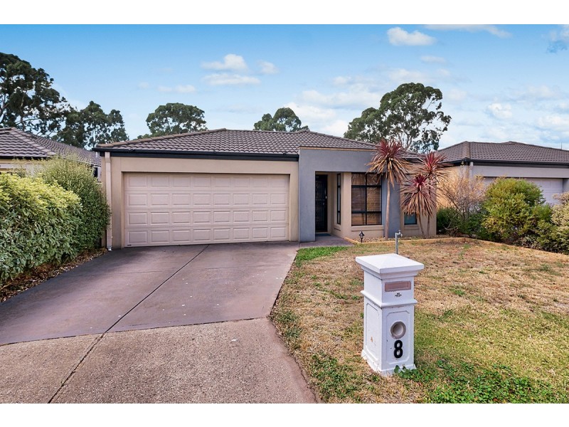 8 Watergum Avenue, Lyndhurst VIC 3975