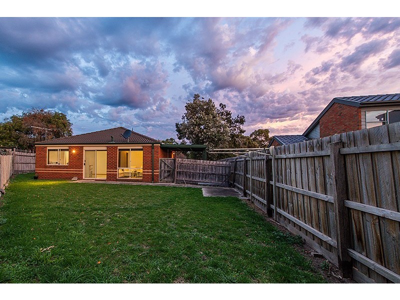 5A Barilla Court, Cranbourne VIC 3977