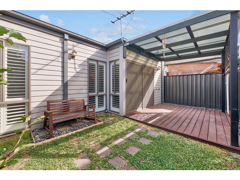 11 Dellinea Street, Cranbourne North VIC 3977