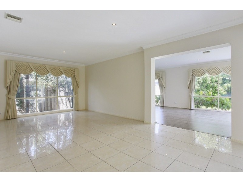 17 Avendon Court, Narre Warren South VIC 3805