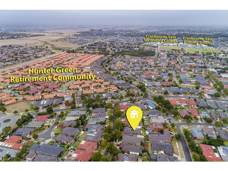 14 Horsham Drive, Cranbourne East VIC 3977