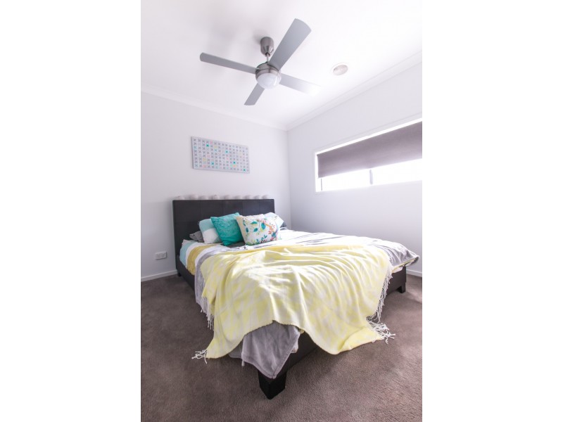 4 Dartnell Street, Cranbourne East VIC 3977