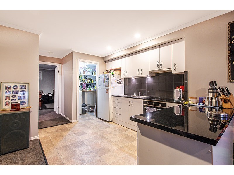 9 Landau Court, Cranbourne North VIC 3977