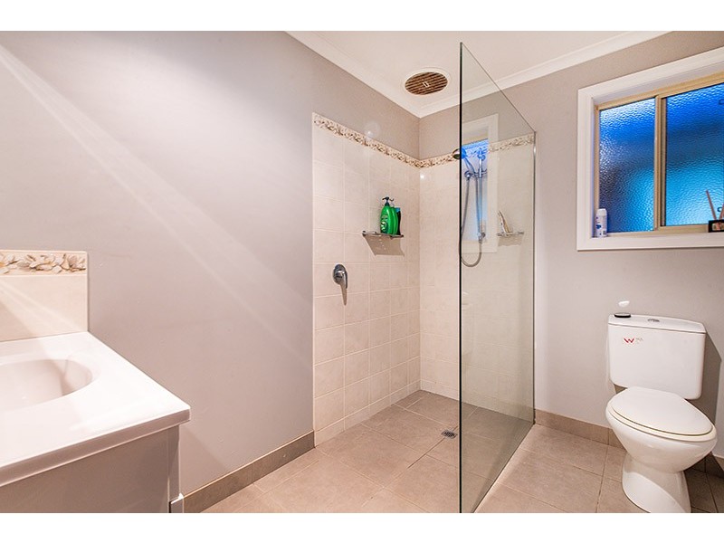 9 Landau Court, Cranbourne North VIC 3977