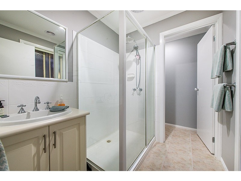 9 Landau Court, Cranbourne North VIC 3977