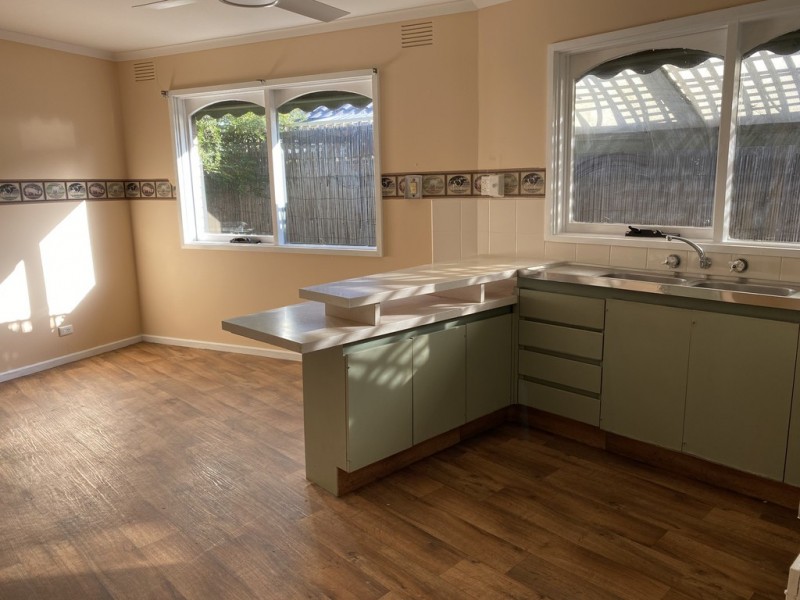 56 Circle Drive, Cranbourne VIC 3977