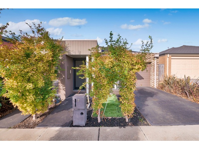 7 Illawarra Ave, Clyde VIC 3978