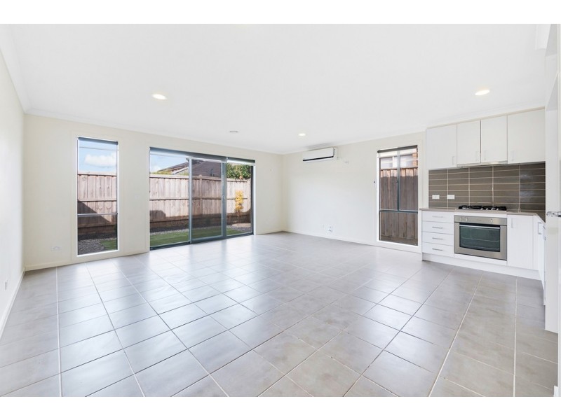 7 Illawarra Ave, Clyde VIC 3978