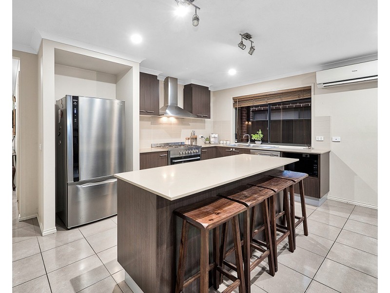22 Macpherson Circuit, Cranbourne East VIC 3977