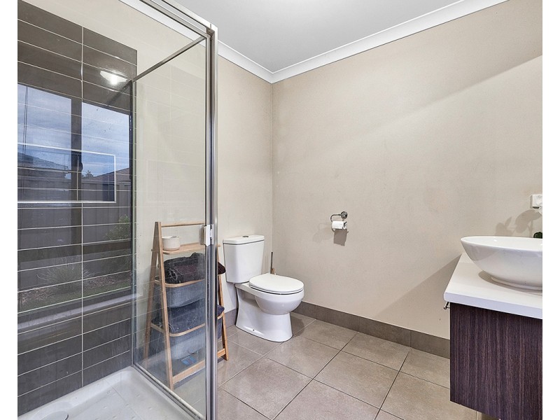 22 Macpherson Circuit, Cranbourne East VIC 3977