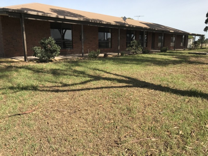 1930 Pound Road, Clyde VIC 3978