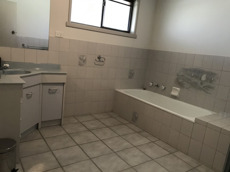 1930 Pound Road, Clyde VIC 3978