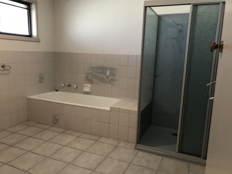 1930 Pound Road, Clyde VIC 3978