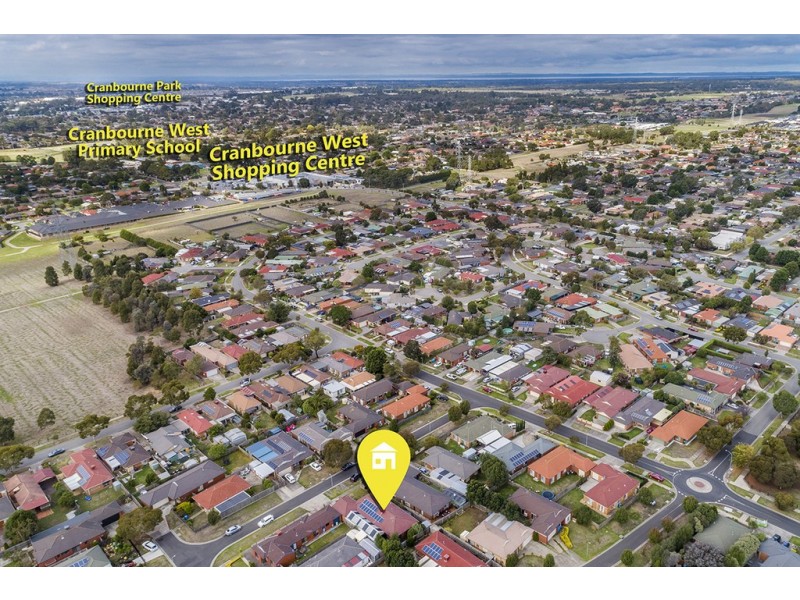 4 Gowrie Place, Cranbourne West VIC 3977
