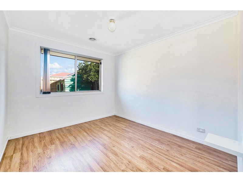 12 Greenmantle Close, Cranbourne West VIC 3977