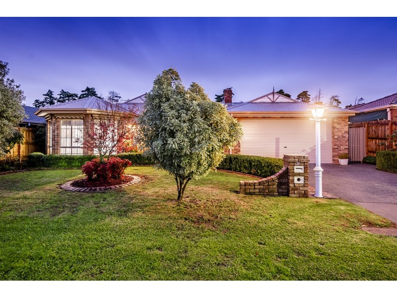 11 Kibo Court, Cranbourne North VIC 3977