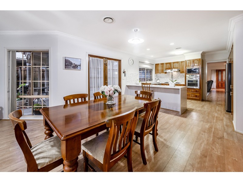 11 Kibo Court, Cranbourne North VIC 3977