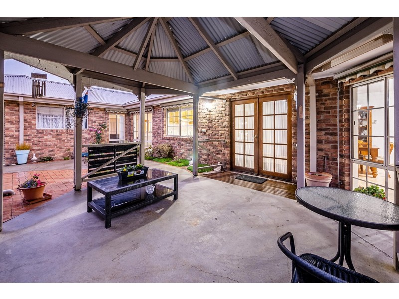 11 Kibo Court, Cranbourne North VIC 3977