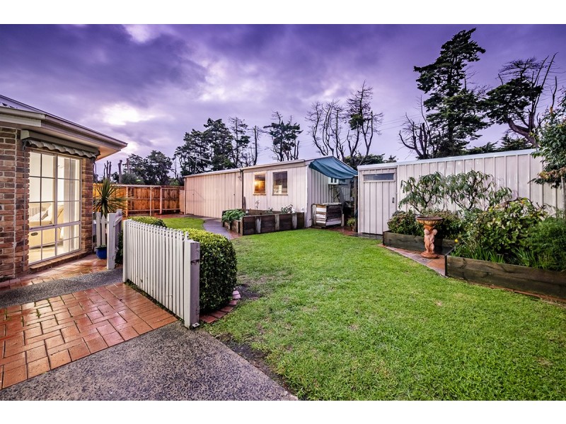 11 Kibo Court, Cranbourne North VIC 3977