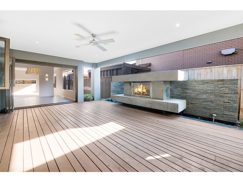 12 Waterbury Street, Cranbourne VIC 3977