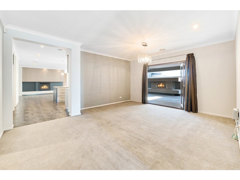 12 Waterbury Street, Cranbourne VIC 3977