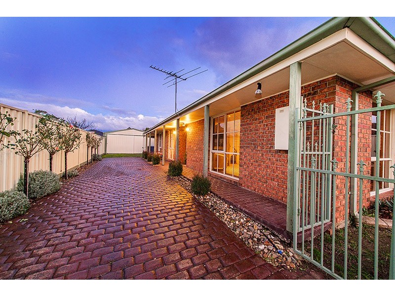 4 Miller Court, Cranbourne VIC 3977