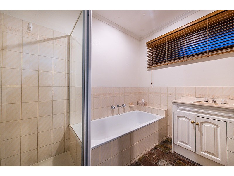 4 Miller Court, Cranbourne VIC 3977