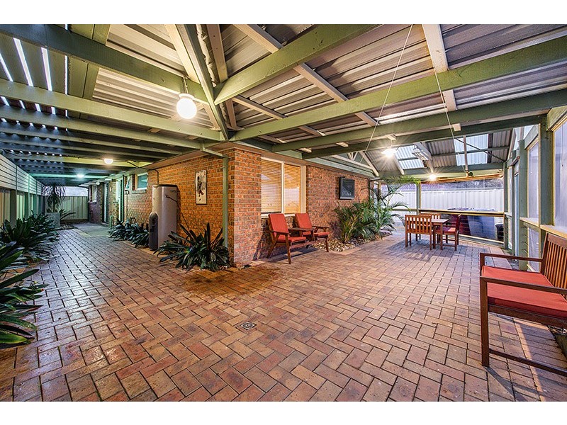 4 Miller Court, Cranbourne VIC 3977