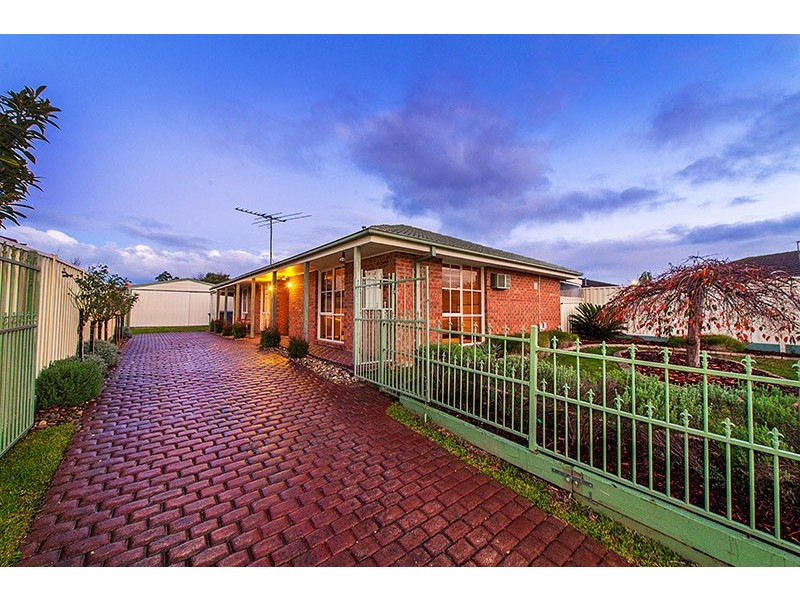 4 Miller Court, Cranbourne VIC 3977