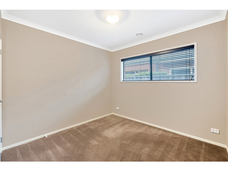 6 Beechwood Drive, Lyndhurst VIC 3975