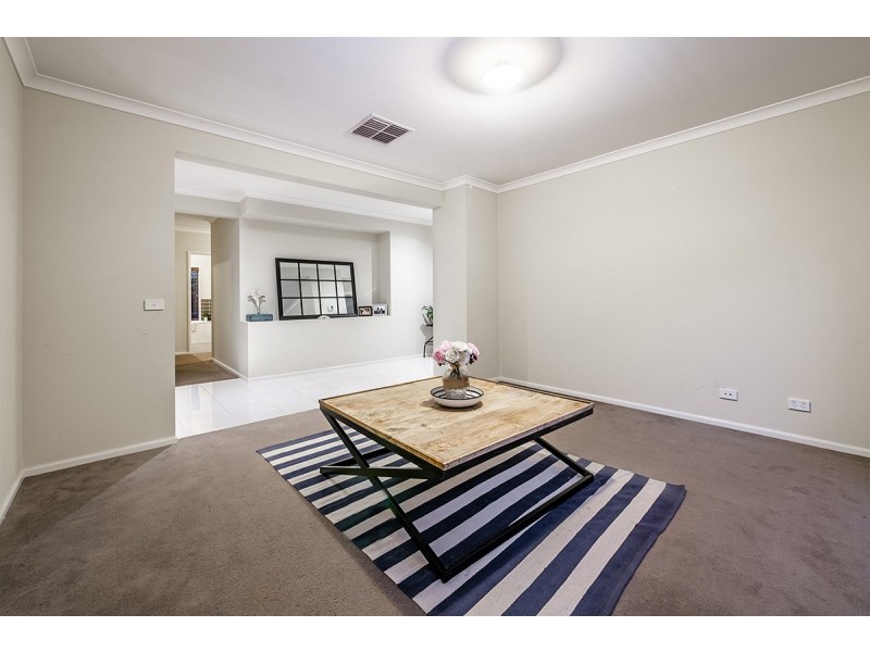 22 Alarah Boulevard, Cranbourne West VIC 3977