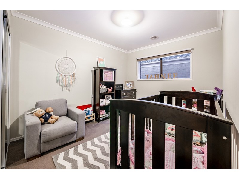 22 Alarah Boulevard, Cranbourne West VIC 3977