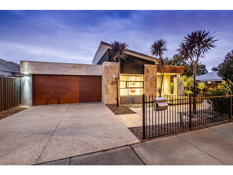 6 Sunline Way, Lyndhurst VIC 3975