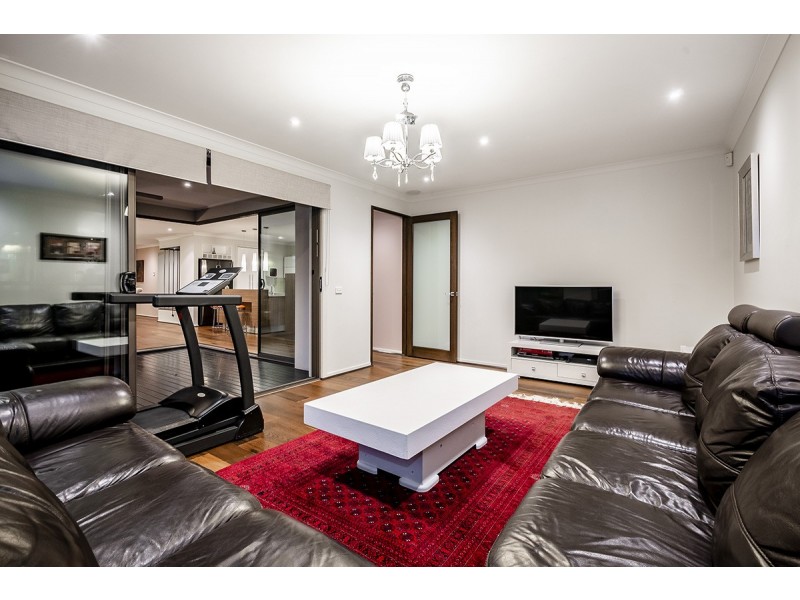 6 Sunline Way, Lyndhurst VIC 3975