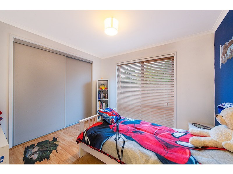 95 Lawless Drive, Cranbourne North VIC 3977