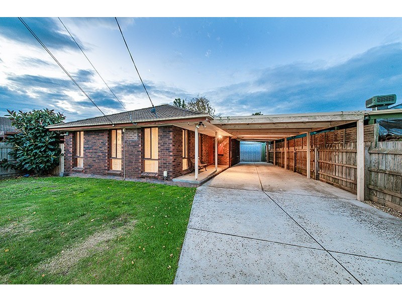 15 Belmar Street, Cranbourne VIC 3977