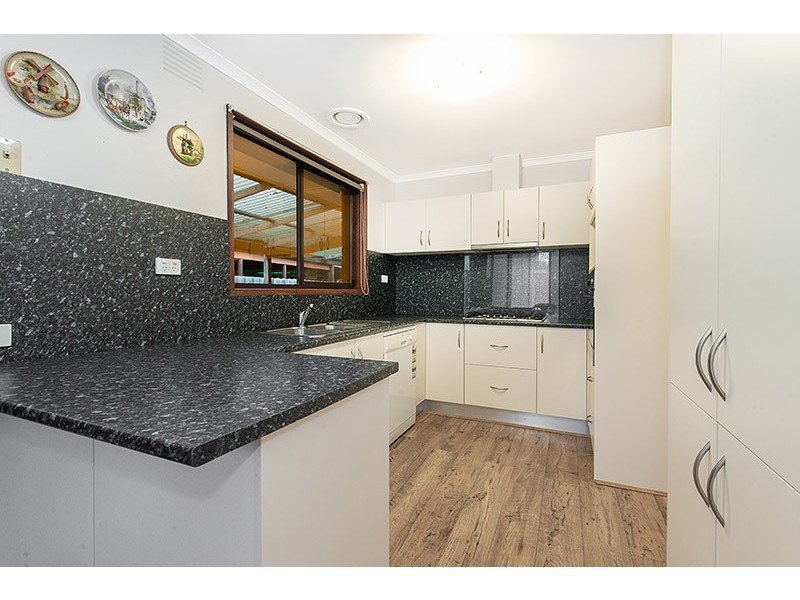 15 Belmar Street, Cranbourne VIC 3977