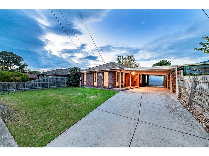 15 Belmar Street, Cranbourne VIC 3977