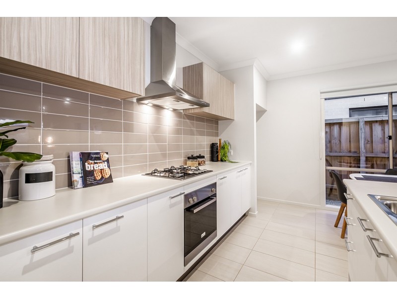 44 Barley Crescent, Clyde North VIC 3978