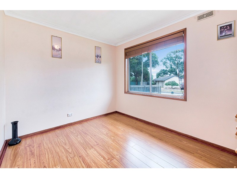 4 Susan Court, Cranbourne VIC 3977