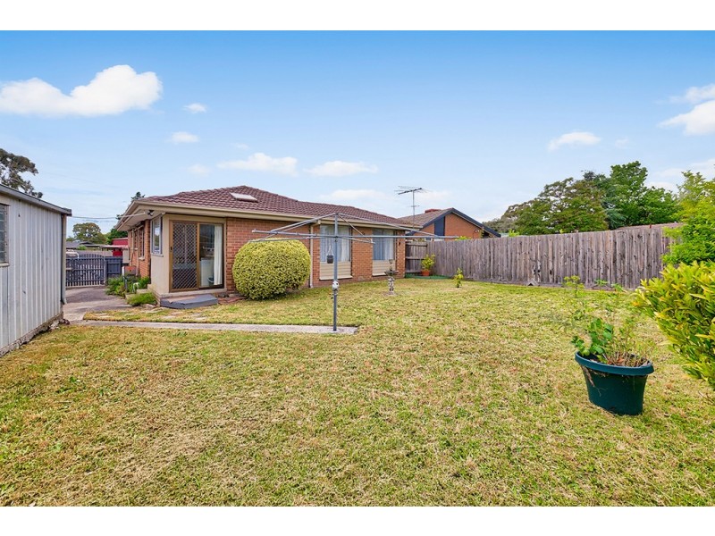 4 Susan Court, Cranbourne VIC 3977
