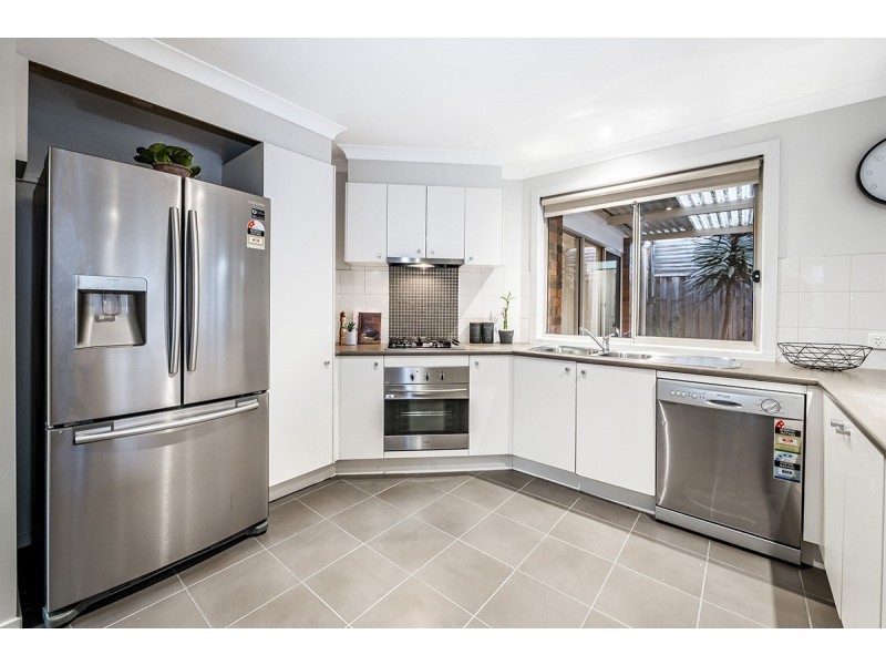 28 Westbury Way, Lyndhurst VIC 3975