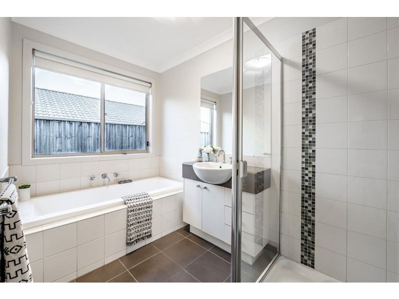 28 Westbury Way, Lyndhurst VIC 3975