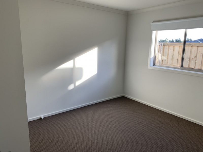 45 Ezra Street, Cranbourne East VIC 3977