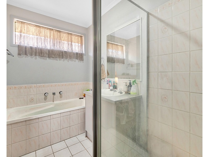 2 Glenleigh Court, Cranbourne North VIC 3977